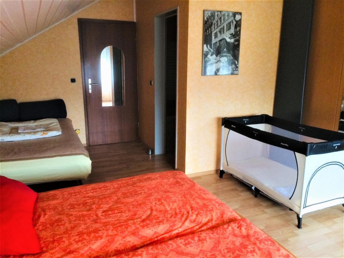 Super Xxl Ferienwohnung 73 Qm, Mit Balkon Cadolzburg Dış mekan fotoğraf